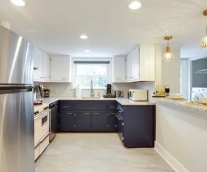 Photo 5 - Pet Friendly 3BR Arlington Close to Metro Fast Wifi
