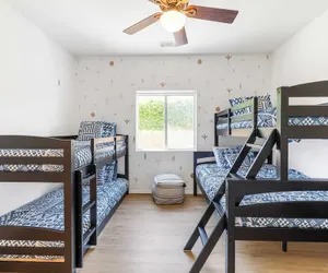 Photo 5 - Sunny Palms by Avantstay Near Empire Polo Club