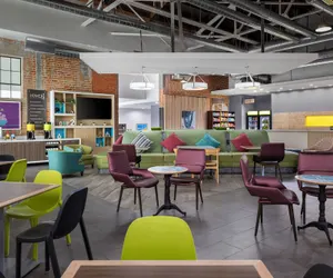 Photo 4 - Home2 Suites by Hilton Phoenix Downtown
