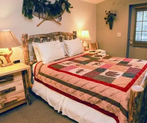 Photo 2 - Fawn Valley Inn: 107 1 Bedroom Condo