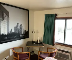 Photo 5 - Budget Host Inn Buffalo