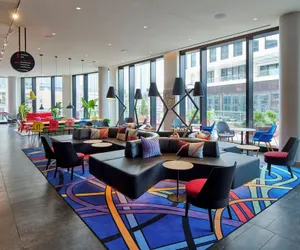 Photo 4 - citizenM Boston Back Bay