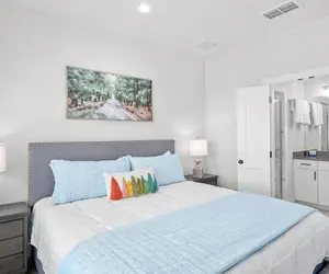 Photo 2 - Ricky's Roost With Hot Tub