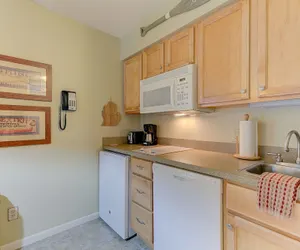 Photo 3 - The Shores Cozy Lakeside Condo Unit 5705