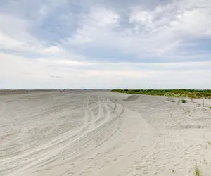 Photo 2 - Wildwood Getaway w/ Ocean View - 1 Block to Beach!