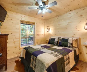 Photo 4 - Serene Kentucky Cabin w/ Fireplace + Fire Pit!