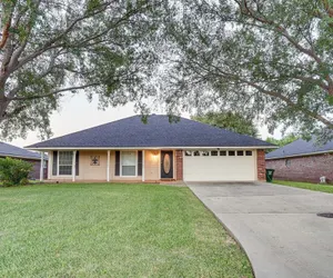 Photo 2 - Pet-friendly Bossier City Home Rental: Fenced Yard