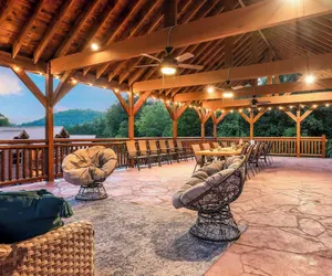 Photo 2 - Smokeys Paradise by Avantstay Sleeps 22 + Pool