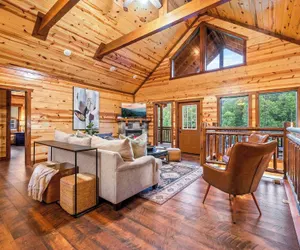 Photo 4 - Smokeys Paradise by Avantstay Sleeps 22 + Pool