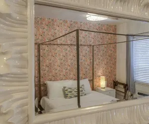 Photo 4 - Two Mermaids Resort