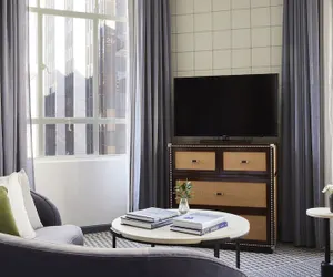 Photo 5 - Kimpton Hotel Monaco Denver by IHG