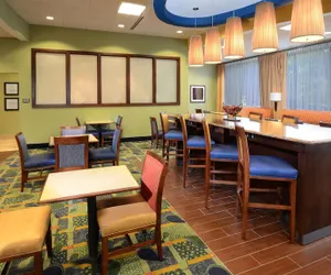 Photo 5 - Hampton Inn Roxboro