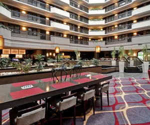 Photo 2 - Embassy Suites by Hilton Dulles Airport