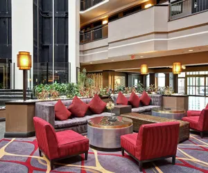 Photo 3 - Embassy Suites by Hilton Dulles Airport