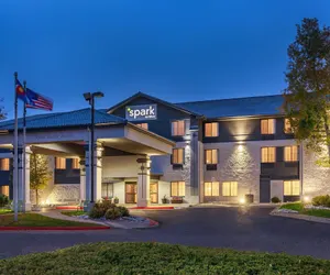 Photo 2 - Spark by Hilton Denver International Airport