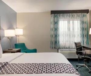 Photo 5 - La Quinta Inn & Suites by Wyndham Peru Starved Rock St Park
