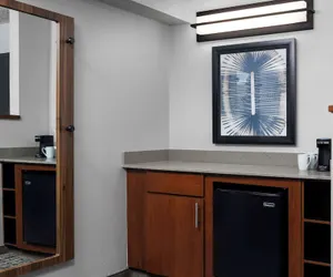 Photo 2 - Hyatt Place Indianapolis Airport