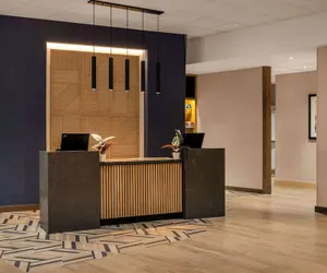 Photo 4 - Hyatt Place Indianapolis Airport
