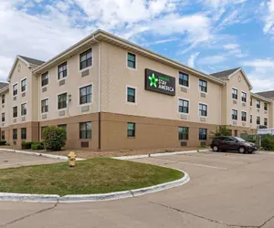 Photo 2 - Extended Stay America Select Suites - Des Moines - Urbandale