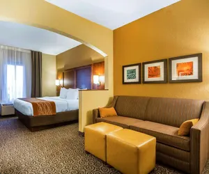 Photo 2 - Comfort Suites