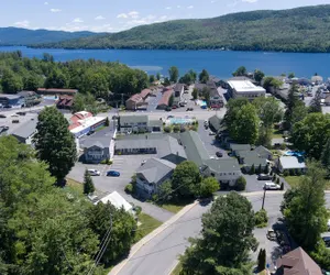 Photo 2 - Americas Best Value Inn & Suites Lake George