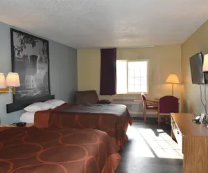 Photo 5 - Super 8 by Wyndham Carthage