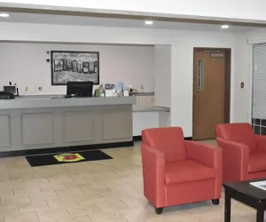 Photo 3 - Super 8 by Wyndham Carthage