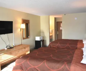 Photo 5 - Super 8 by Wyndham Carthage