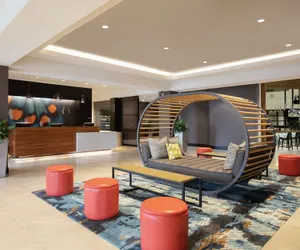 Photo 2 - Embassy Suites by Hilton Orlando Airport