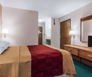 Photo 5 - Rodeway Inn