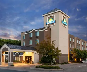 Photo 2 - Days Inn by Wyndham Eagan Minnesota Near Mall of America