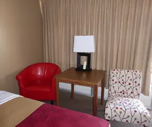 Photo 5 - Econo Lodge Wall