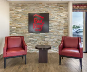 Photo 4 - Red Roof Inn Staunton