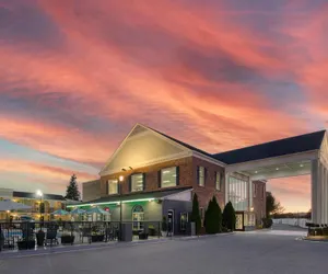 Photo 2 - Best Western Hendersonville Inn