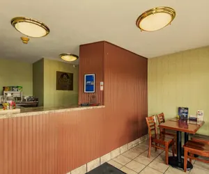 Photo 3 - Americas Best Value Inn Austinburg