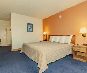 Photo 2 - Americas Best Value Inn Austinburg