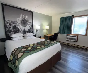 Photo 4 - Super 8 by Wyndham West Fargo Main Ave ND