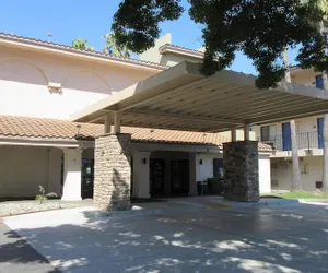 Photo 2 - Rancho Cordova Inn