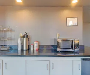 Photo 4 - Travelers inn by OYO Wichita Falls