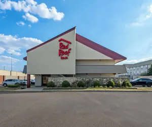Photo 2 - Red Roof Inn Columbus West - Hilliard