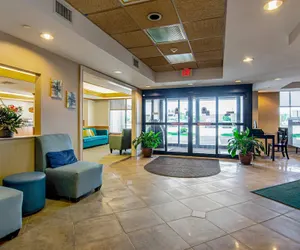 Photo 4 - Quality Inn