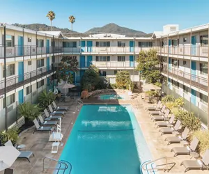 Photo 2 - Marin Suites Hotel