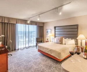 Photo 5 - Westmark Anchorage Hotel