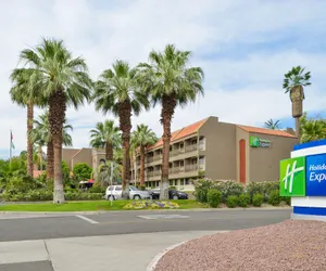 Photo 2 - Holiday Inn Express Palm-Desert, an IHG Hotel