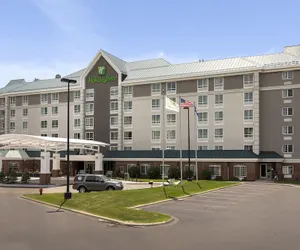 Photo 2 - Holiday Inn : Bloomington W MSP Airport Area by IHG