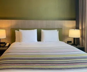 Photo 2 - Country Inn & Suites by Radisson, San Jose International Airport, CA
