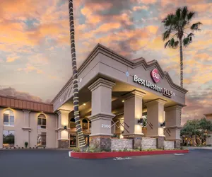 Photo 2 - Best Western Plus Hilltop Inn