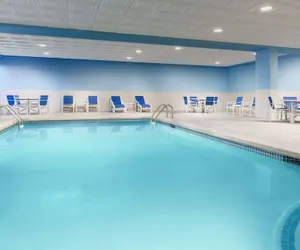 Photo 2 - Holiday Inn Express Brockton - Boston by IHG
