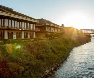 Photo 2 - Holiday Inn Portland - Columbia Riverfront by IHG