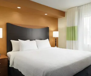 Photo 4 - Fairfield Inn & Suites by Marriott Champaign